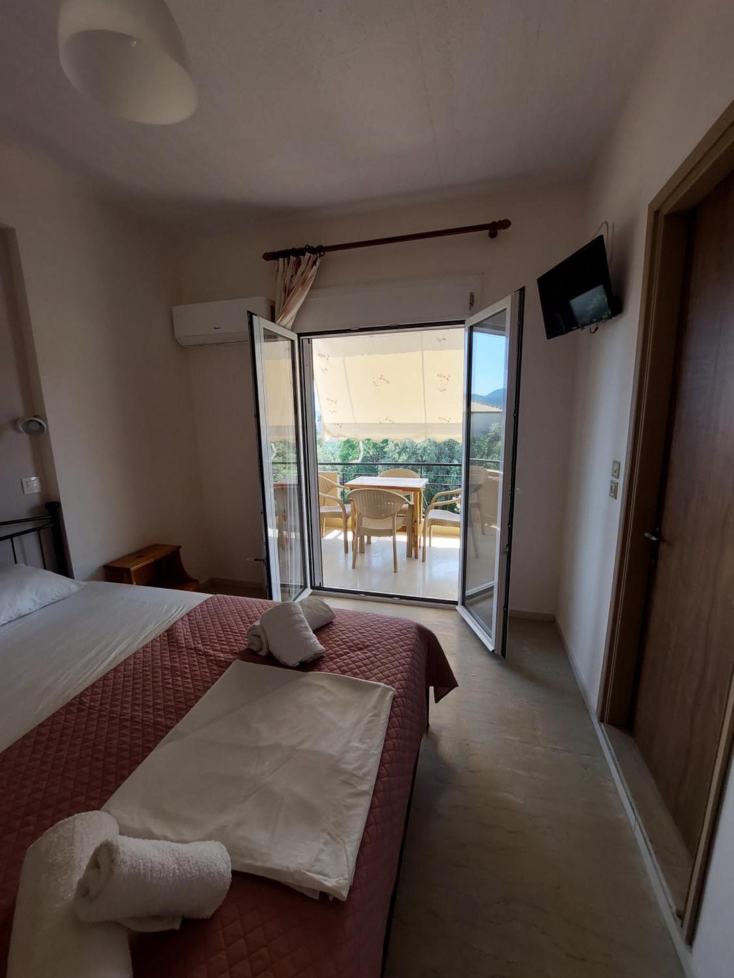 Ferienwohnung Vessarios Nikiana Exterior foto