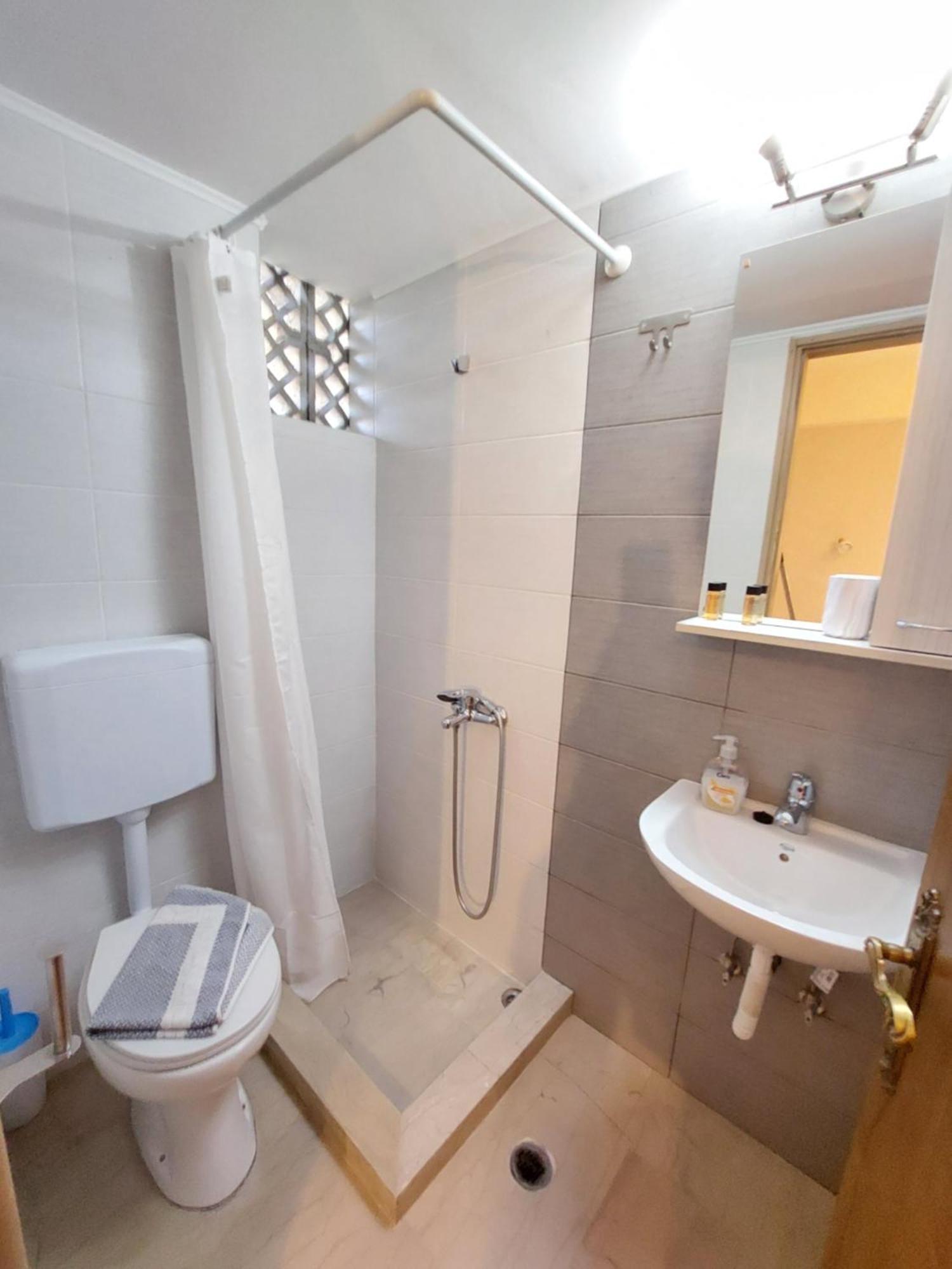 Ferienwohnung Vessarios Nikiana Exterior foto