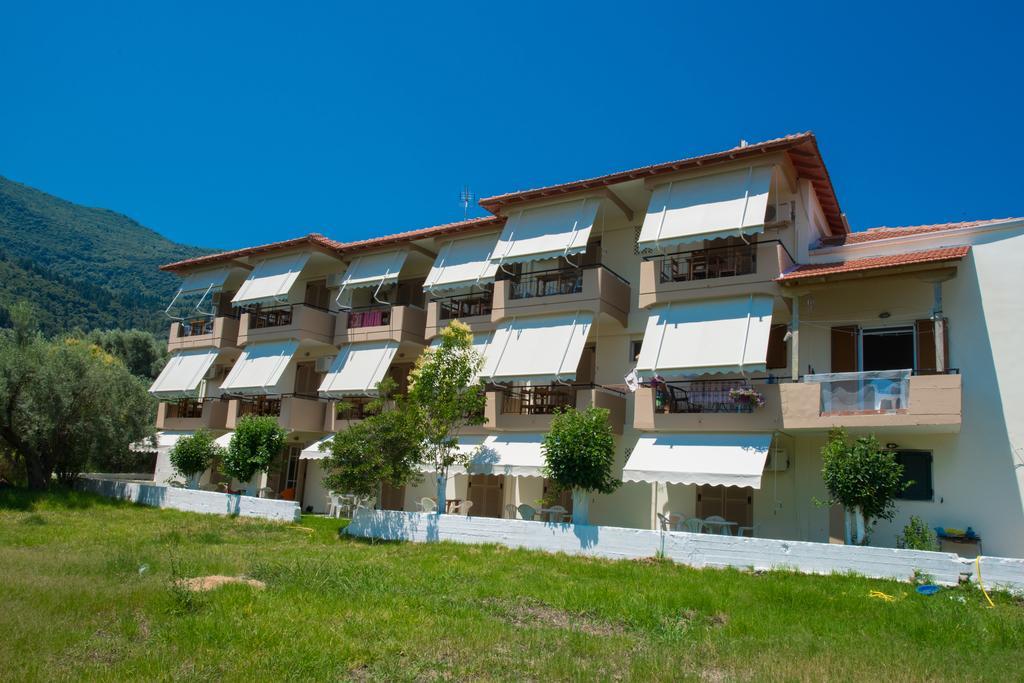 Ferienwohnung Vessarios Nikiana Exterior foto