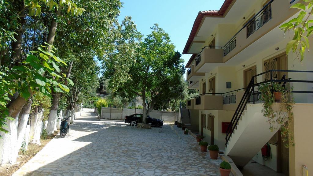 Ferienwohnung Vessarios Nikiana Exterior foto