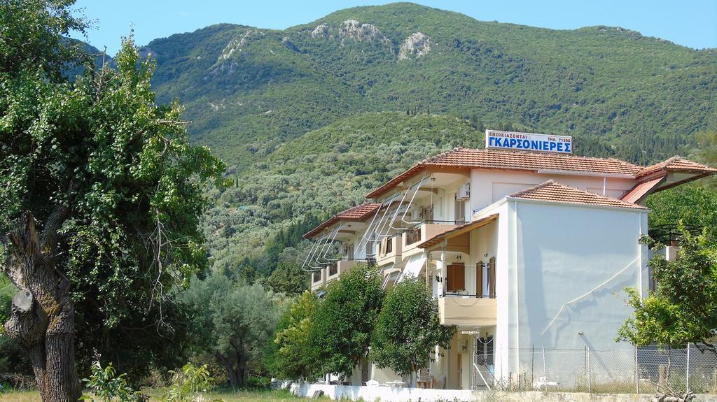 Ferienwohnung Vessarios Nikiana Exterior foto